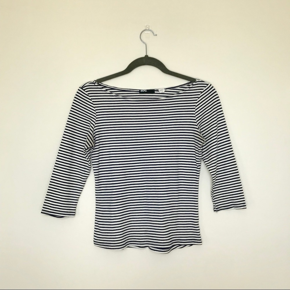 BDG | Striped Quarter Sleeve Cropped Tee Size S